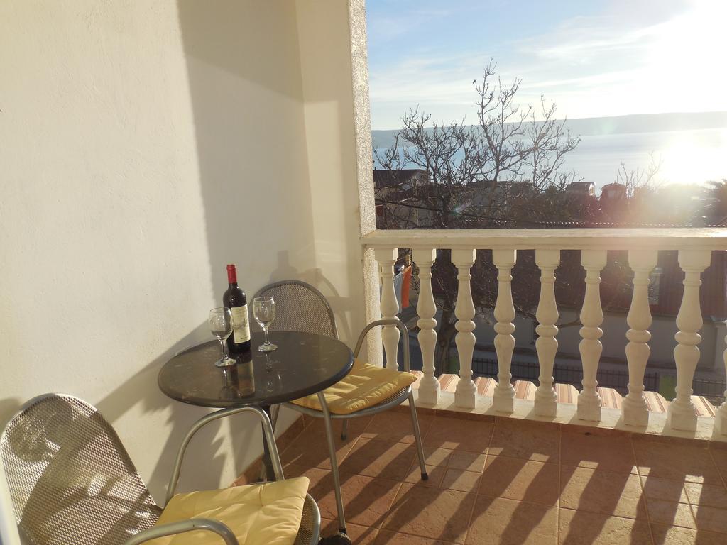 Apartments Veni Up Starigrad Paklenica Exterior foto